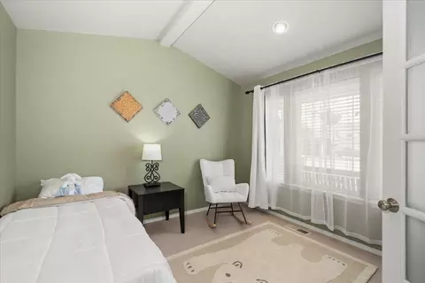 Bedroom - 12827 E 37th Ln, Spokane Valley, WA 99206 photo 2 of 5