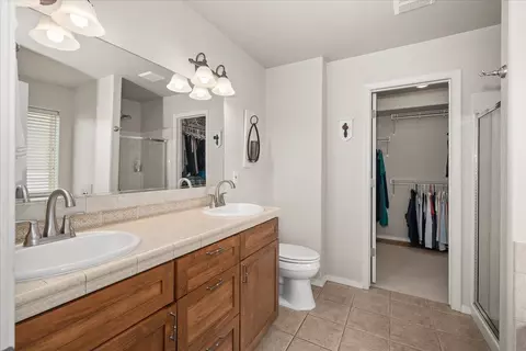Bath - 12827 E 37th Ln, Spokane Valley, WA 99206 photo 1 of 5