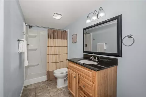 Bath - 12827 E 37th Ln, Spokane Valley, WA 99206 photo 5 of 5