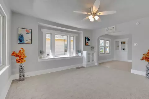 Living - 1111 E Gordon Ave, Spokane, WA 99207 photo 1 of 2