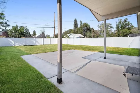 Exterior - 1917 E 6th Ave, Spokane, WA 99202 photo 4 of 8