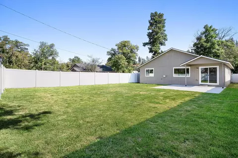 Exterior - 1917 E 6th Ave, Spokane, WA 99202 photo 6 of 8