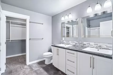 Bath - 1917 E 6th Ave, Spokane, WA 99202 photo 1 of 3