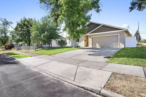 Exterior - 1917 E 6th Ave, Spokane, WA 99202 photo 2 of 8
