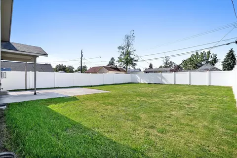 Exterior - 1917 E 6th Ave, Spokane, WA 99202 photo 7 of 8