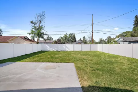 Exterior - 1917 E 6th Ave, Spokane, WA 99202 photo 5 of 8