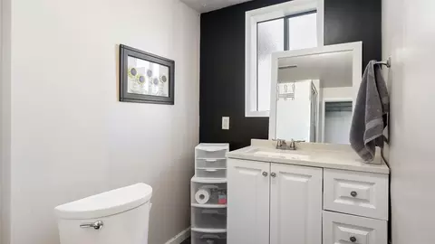 Bath - 8001 E Woolard Rd, Colbert, WA 99005 photo 3 of 4