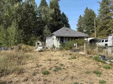 34617 N Milan Elk Rd, Chattaroy, WA 99003