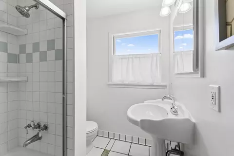Bath - 11510 E Main Ave, Spokane Valley, WA 99206 photo 1 of 2