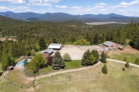 9305 N Harvard Rd, Newman Lake, WA 99025