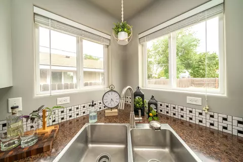 2206 E Desmet Ave, Spokane, WA 99202 photo 14