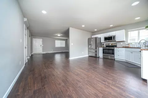 2206 E Desmet Ave, Spokane, WA 99202 photo 17