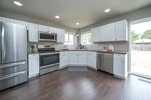2206 E Desmet Ave, Spokane, WA 99202 photo 13