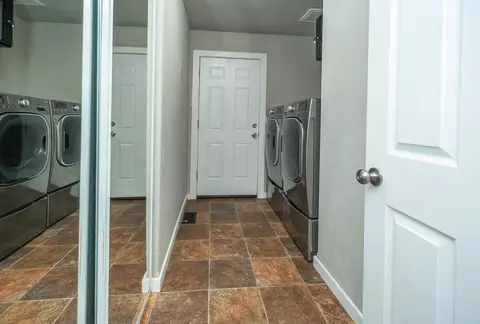 2206 E Desmet Ave, Spokane, WA 99202 photo 19
