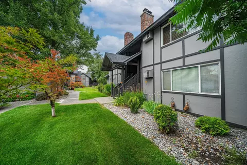 Exterior - 204 E Weile Ave UNIT 3, Spokane, WA 99208 photo 2 of 7