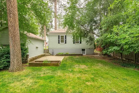 Exterior - 7 E 34th Ave, Spokane, WA 99203 photo 9 of 10
