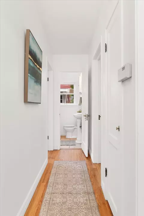 Entry Way - 7 E 34th Ave, Spokane, WA 99203 photo 4 of 5