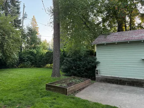 Exterior - 7 E 34th Ave, Spokane, WA 99203 photo 7 of 10