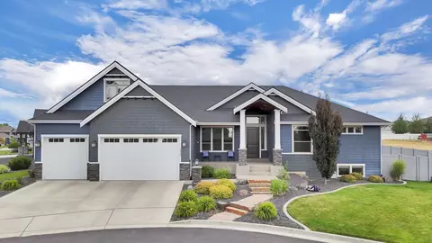 8008 N Meghan St, Spokane, WA 99208