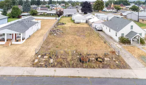 2011 E Longfellow Ave, Spokane, WA 99207