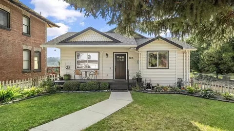 1216 S Ash St, Spokane, WA 99204