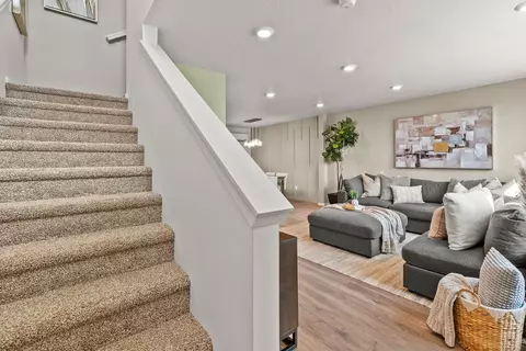 Entry Way - 5205 E Frederick Ave, Spokane, WA 99217 photo 1 of 2