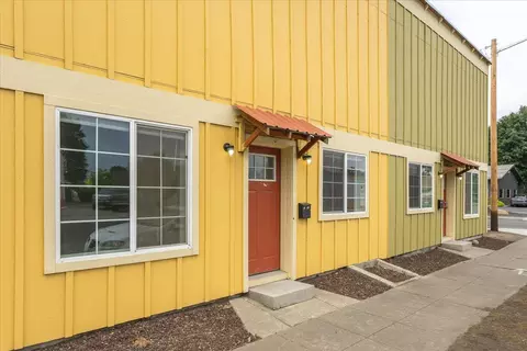 2002 E Boone Ave, Spokane, WA 99202