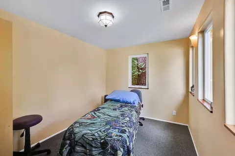 Bedroom - 3123 E 11th Ave, Spokane, WA 99202 photo 5 of 6