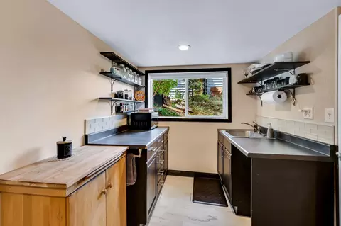 Kitchen - 3123 E 11th Ave, Spokane, WA 99202 photo 4 of 4