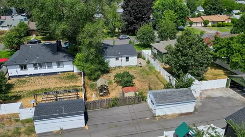 Exterior - 1026 E 39th Ave, Spokane, WA 99203 photo 2 of 14
