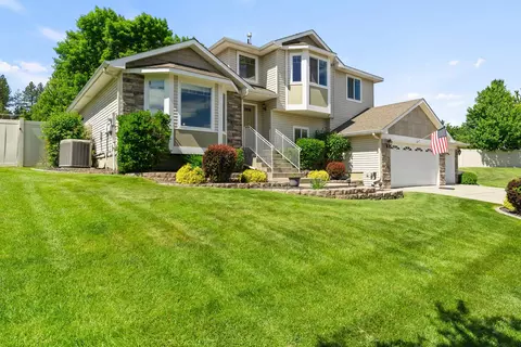 1212 S Drummond Rd, Greenacres, WA 99016