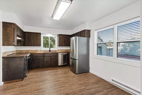 Kitchen - 11524 E 4th Ave, Spokane Valley, WA 99206 photo 2 of 2