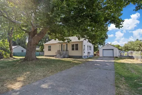 Exterior - 11524 E 4th Ave, Spokane Valley, WA 99206 photo 2 of 5