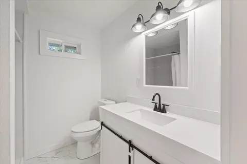 Bath - 11524 E 4th Ave, Spokane Valley, WA 99206 photo 1 of 1
