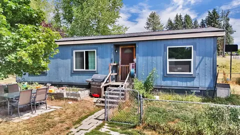 209 E Ticknor St, Fairfield, WA 99012