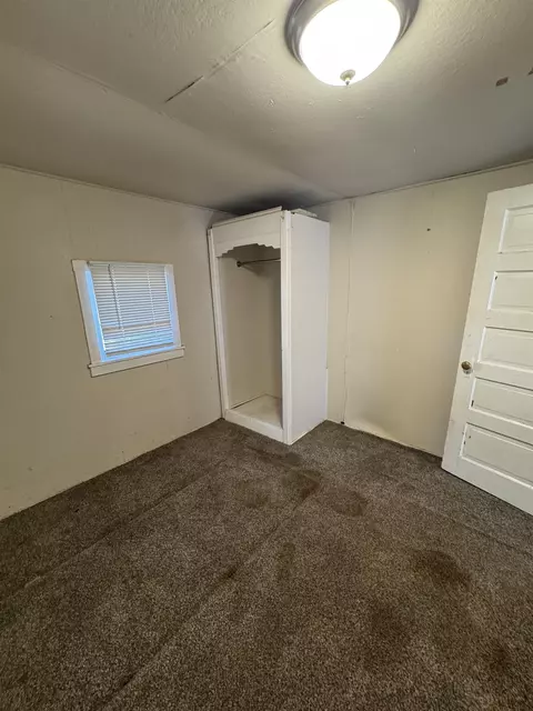 Bedroom - 313 Euclid Ave, Spokane, WA 99207 photo 3 of 4