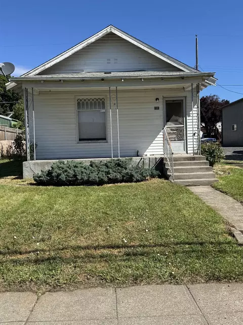 Exterior - 313 Euclid Ave, Spokane, WA 99207 photo 1 of 3