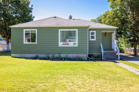 3015 W Broad Ave, Spokane, WA 99208
