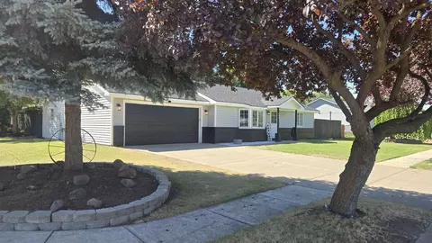 940 S Campbell St, Airway Heights, WA 99001