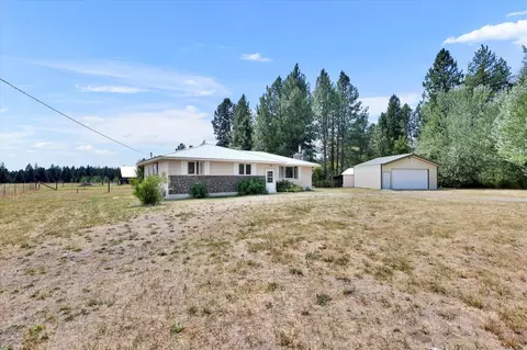 4 E Westmoreland Rd, Deer Park, WA 99006