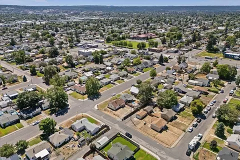 View/Area - 1127 Empire Ave, Spokane, WA 99207 photo 5 of 8