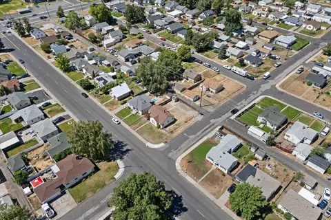 View/Area - 1127 Empire Ave, Spokane, WA 99207 photo 3 of 8