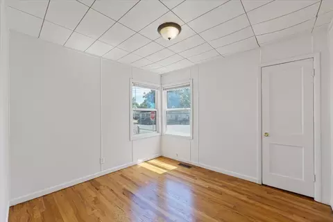 Bedroom - 1127 Empire Ave, Spokane, WA 99207 photo 3 of 6
