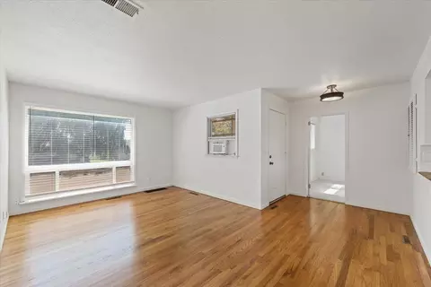 Living - 1127 Empire Ave, Spokane, WA 99207 photo 1 of 4