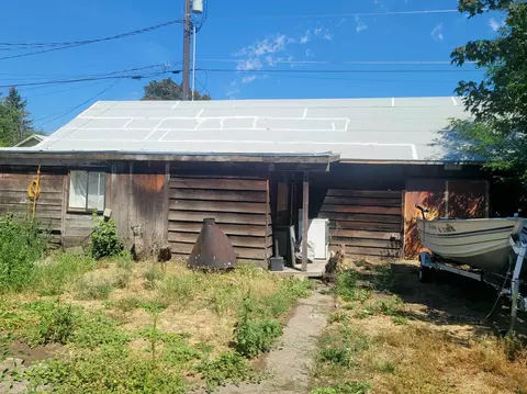 Exterior - 2621 E Hoffman Ave, Spokane, WA 99207 photo 3 of 4