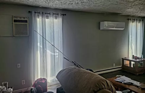 Living - 2621 E Hoffman Ave, Spokane, WA 99207 photo 3 of 3