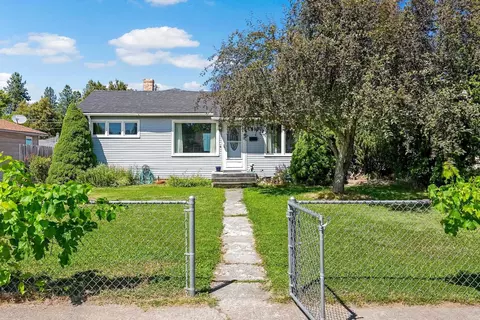 917 E Nebraska Ave, Spokane, WA 99208