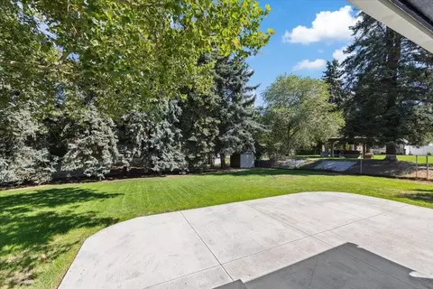 Exterior - 15919 E Broad Ave, Spokane Valley, WA 99216 photo 3 of 9