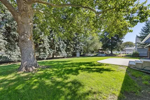 Exterior - 15919 E Broad Ave, Spokane Valley, WA 99216 photo 8 of 9