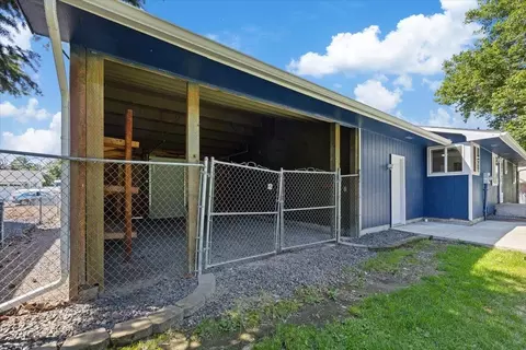 Exterior - 15919 E Broad Ave, Spokane Valley, WA 99216 photo 6 of 9